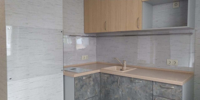 Прозрачный фартук для кухни из монолитного поликарбоната 640*2050*3 мм Прозрачный фартук для кухни из монолитного поликарбоната 640*2050*3 мм